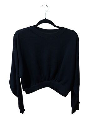 Universal Thread Women's Leisure Studio Pullover Sweatshirt - Size S Black